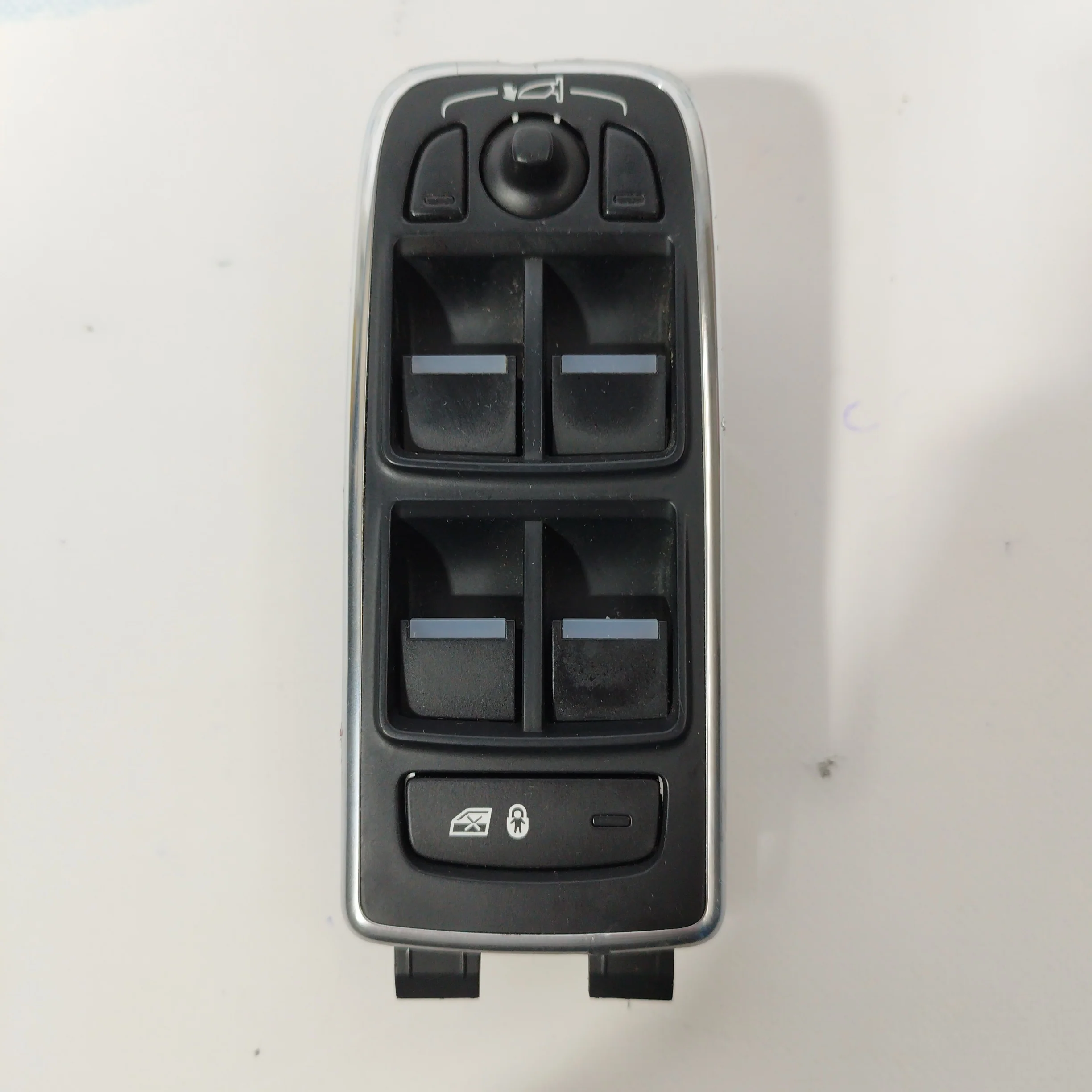 Miniatura 1